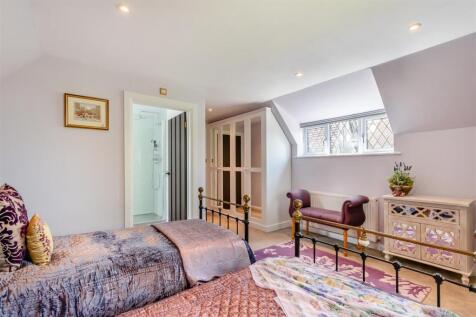 8645200-interior30.jpg
