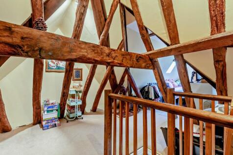 Loft room.jpg