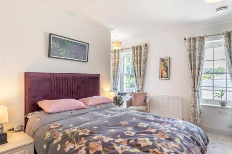 8653412-interior24.jpg