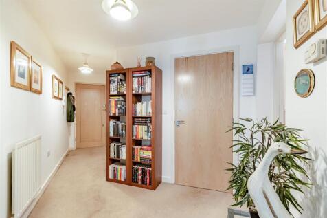 8652911-interior17.jpg