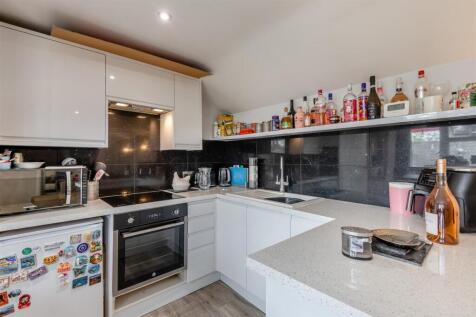 8656984-interior20.jpg