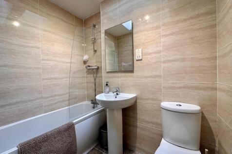 Bathroom.jpg