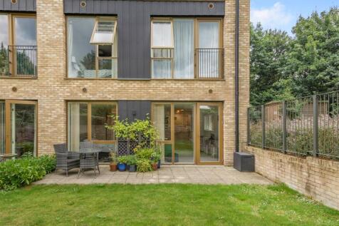 8658266-exterior06.jpg