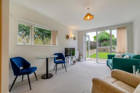 8658266-interior02.jpg