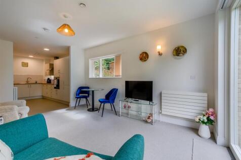 8658266-interior07.jpg