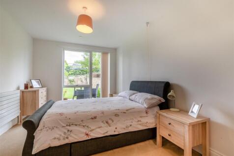 8658266-interior09.jpg