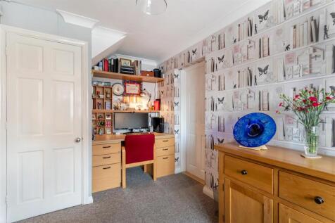 8657719-interior15.jpg