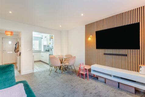 8660212-interior08.jpg