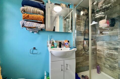 Ensuite.jpg