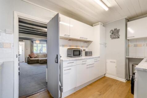 8663201-interior07.jpg