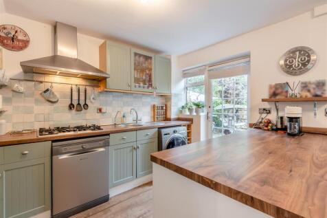 8660344-interior13.jpg