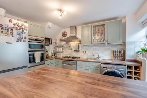 8660344-interior12.jpg