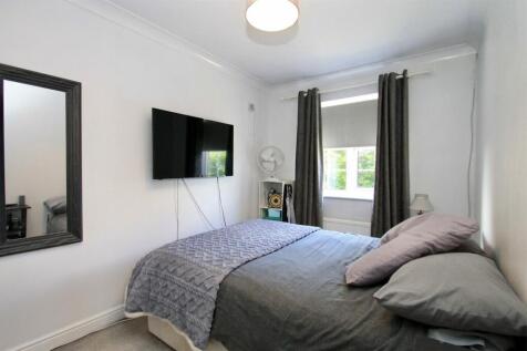 2nd Bedroom 1.jpg