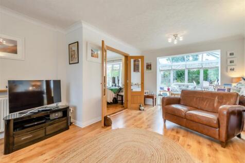8663735-interior03.jpg