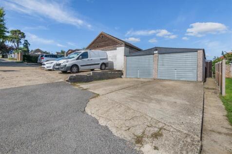 8665253-exterior16.jpg