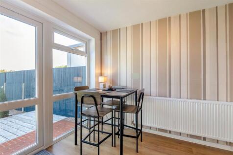 8665413-interior17.jpg