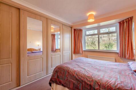 8637847-interior22.jpg