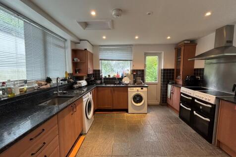 Communal Kitchen