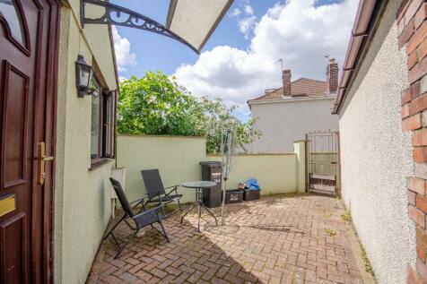 BUNGALOW/ANNEXE