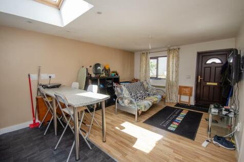 BUNGALOW/ANNEXE