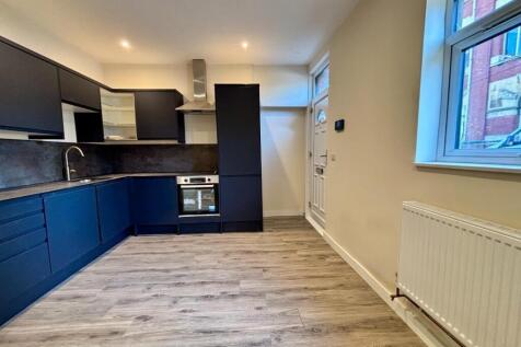 Kitchen Damp Edit 2.jpg