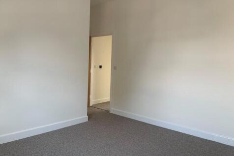 120027365_2768235986