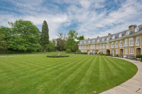 Exterior and communa