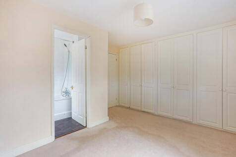 Bedroom ensuite