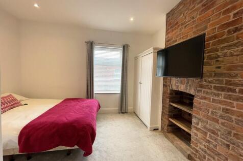 Bedroom 1b