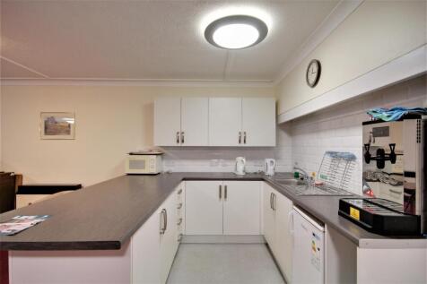 Communal Kitchen.jpg