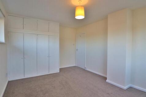 Bedroom 1.JPG