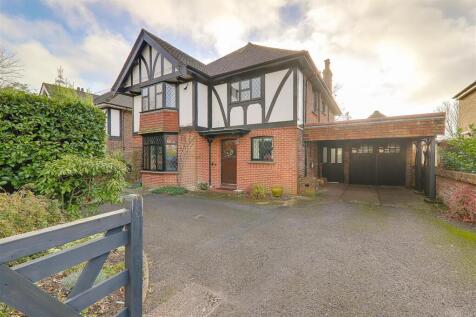 8 charmandean Road.jpg