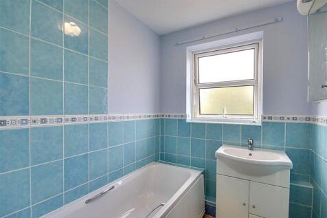 Bathroom.jpg