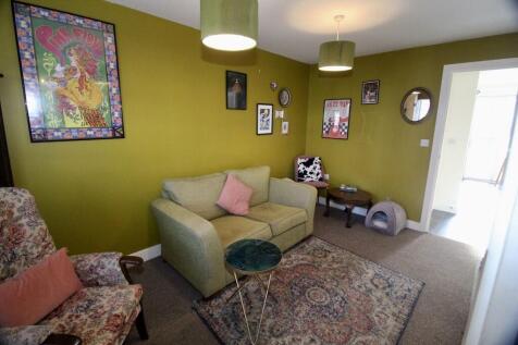 F3B8B339-837D-4B6...