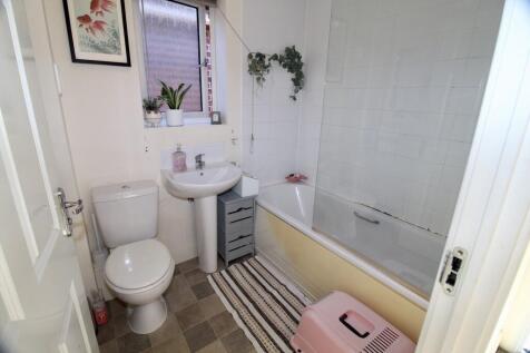 4AF68DAB-FA68-42F...