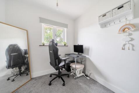 Study/bedroom