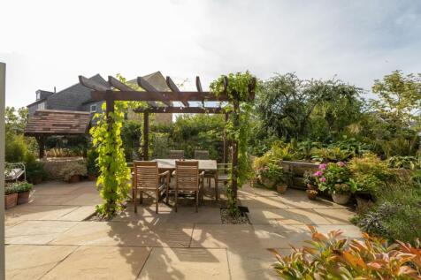Courtyard Garden