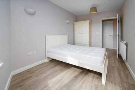 14 To Let 2 Bedroom Flat Croydon  www.islingtonpro