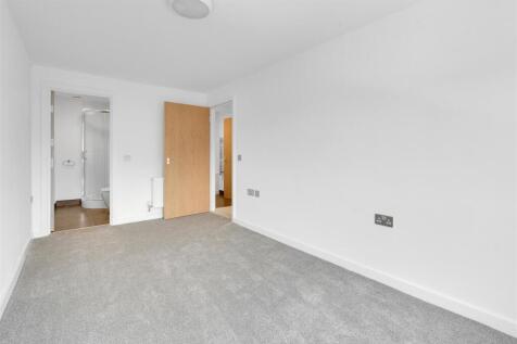 11 To Let 2 Bedroom Flat UB2 www.islingtonproperti