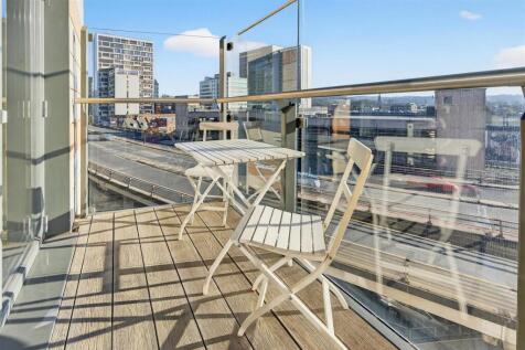 To Let 1 Bedroom Flat Vertex Wandle Road CR0 www.i