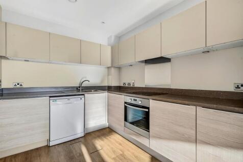 To Let 1 Bedroom Flat Vertex Wandle Road CR0 www.i