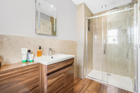 En-Suite 2