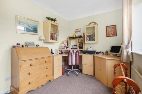Office/Bedroom 4