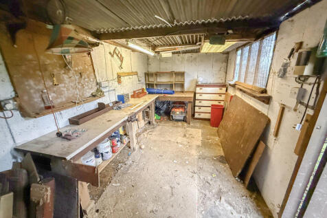 Garage 2
