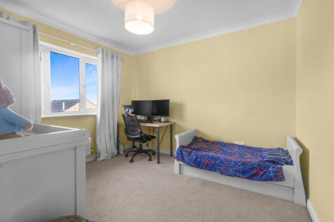 2nd Bedroom