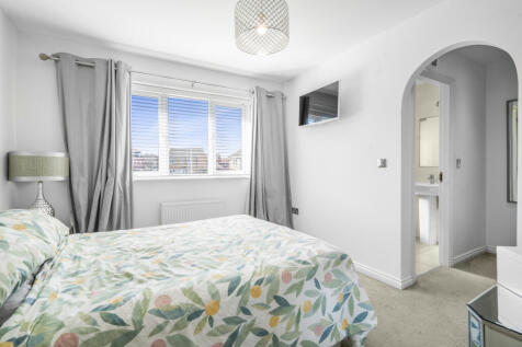 Main Bedroom 2