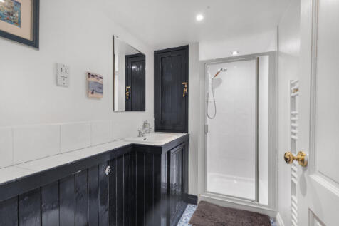 AirBnB En-Suite