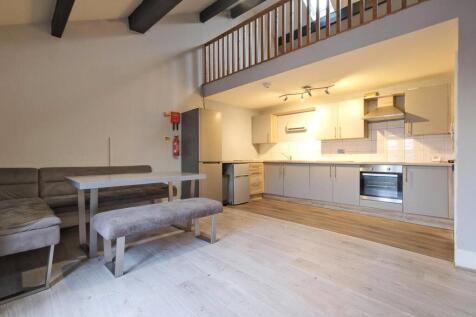 Lounge/Kitchen