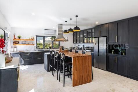 Almancil 6 Bed Villa For Sale Algarve (29)