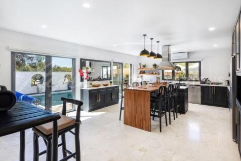 Almancil 6 Bed Villa For Sale Algarve (30)